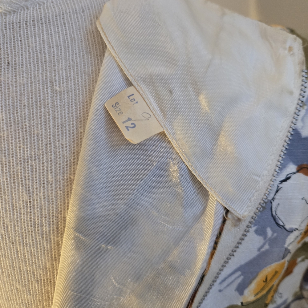 Vintage Silk Floral Print Dress With Pockets - Picture 7 of 8